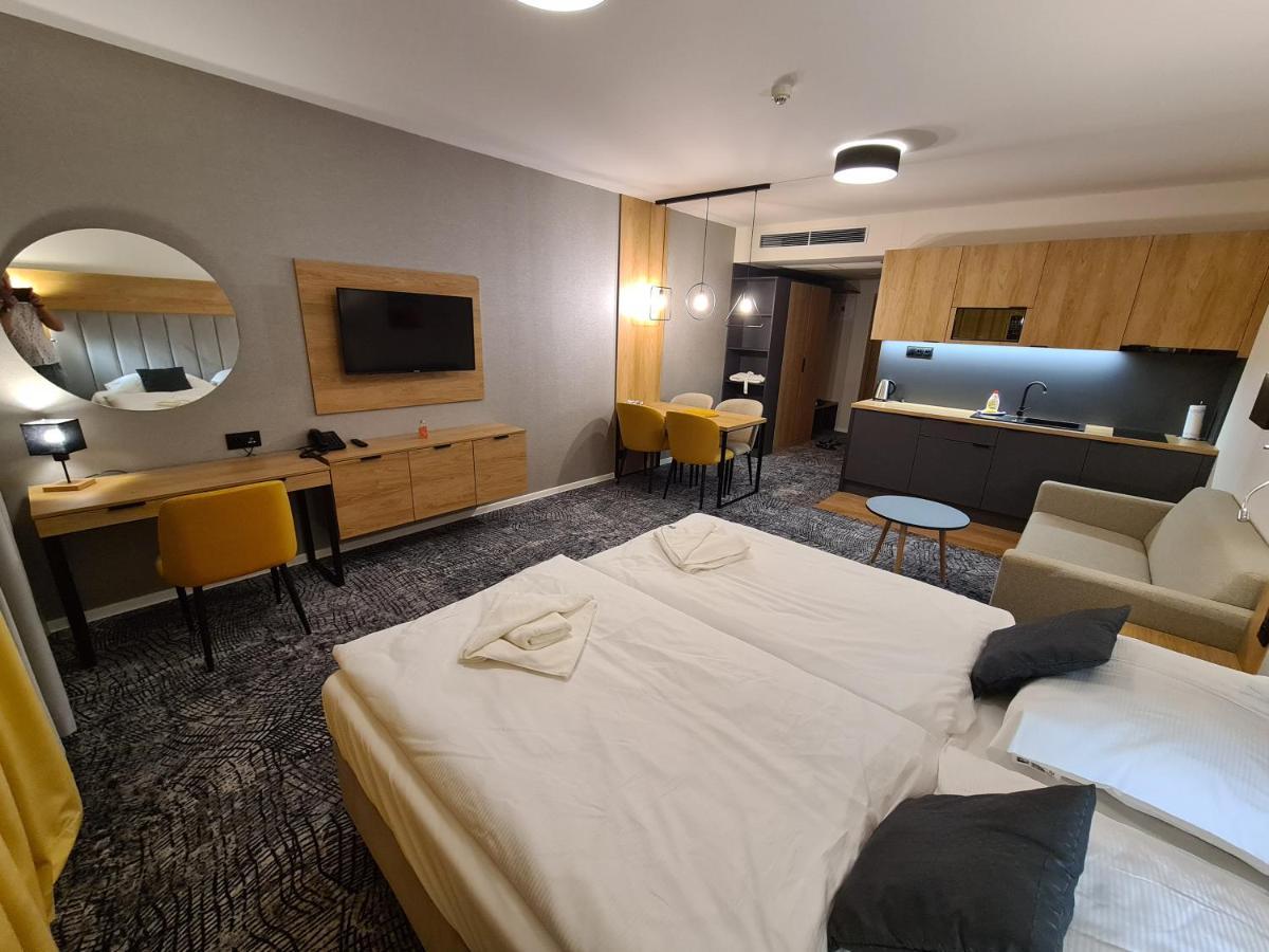 Akvamarin Besenova Apartman Διαμέρισμα Εξωτερικό φωτογραφία